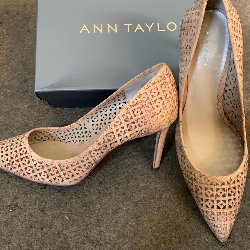 Cork Pumps